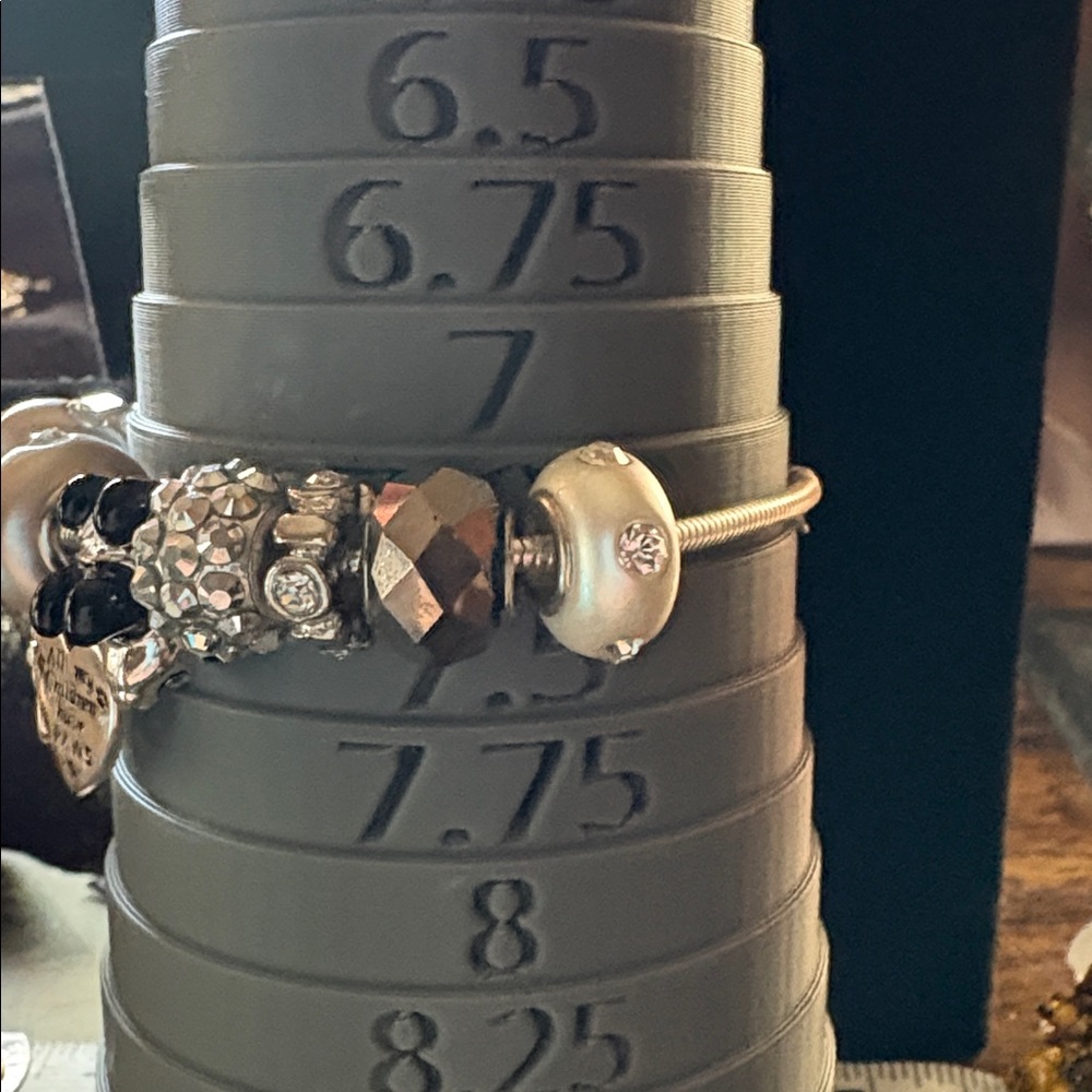 Silver and Black Charm Bracelet - Picture 6 of 6